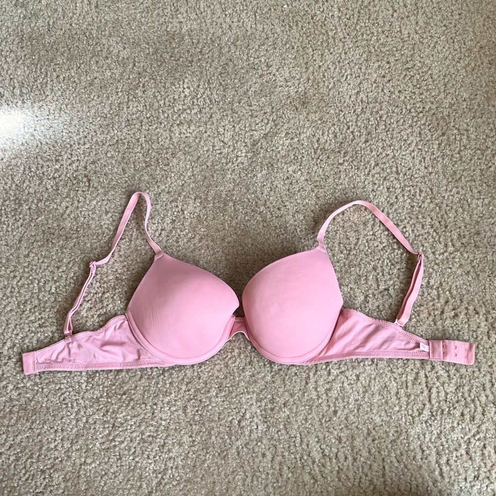 VS Pink wear everywhere push-up bra 34 B